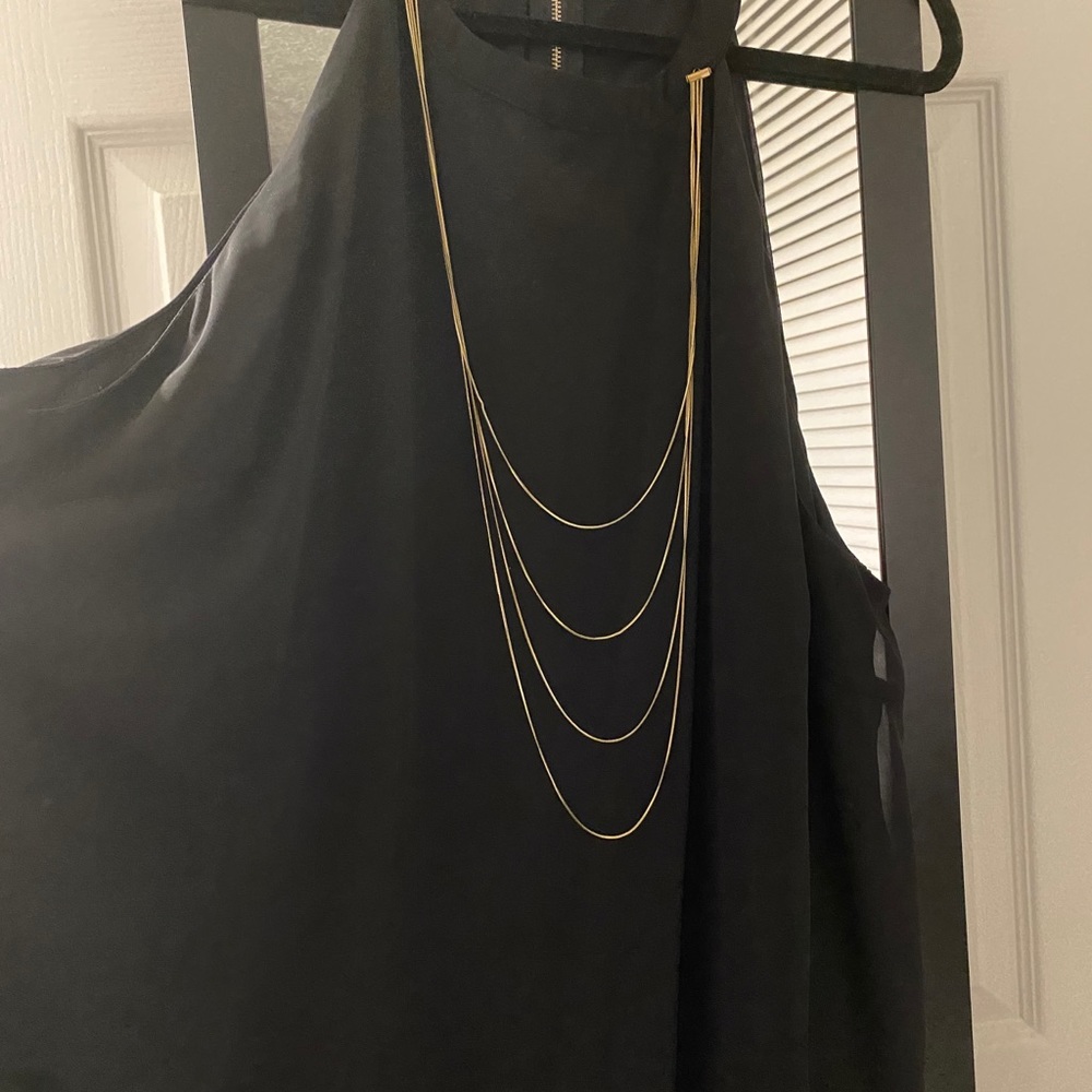 Sleeveless blouse